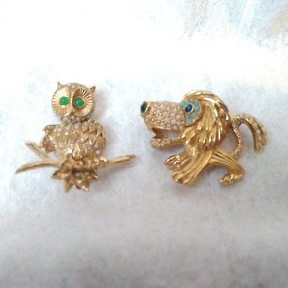 ❤️2 Vintage CINER Lion and Owl Micro Bead Pin Brooches - Picture 1 of 4